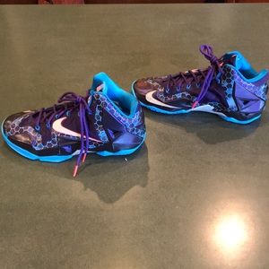 Nike LeBron 11 Summit Lake Hornets Sneakers